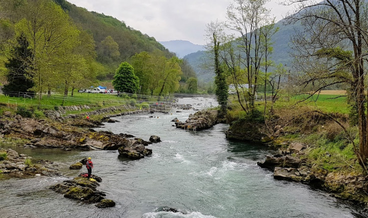 NEV : 2 en 1 Descente et Slalom sur le Gave de Pau